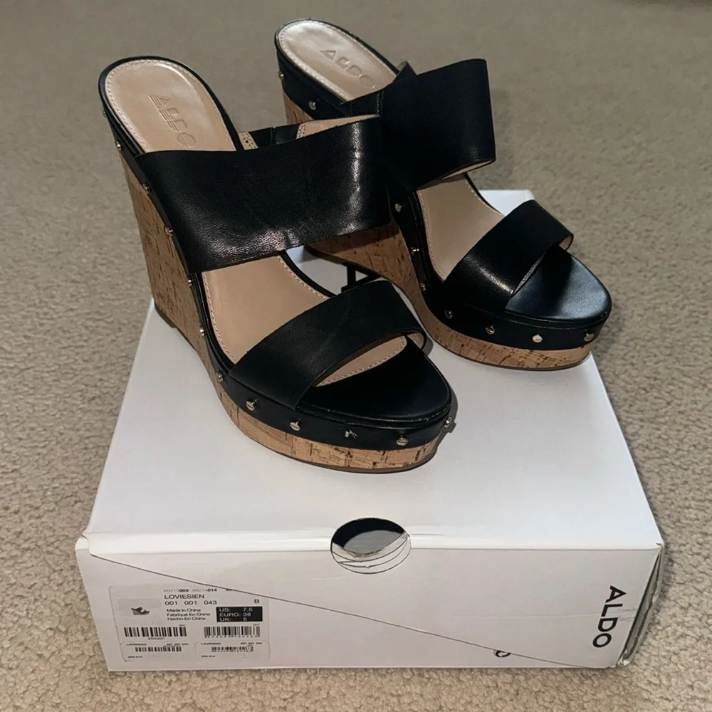 Aldo Loviesien Wedges - 7.5 - Picture 1 of 5